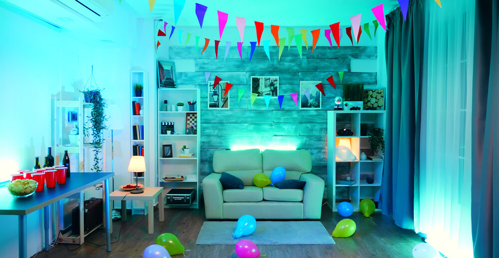 Une pièce aménagée pour une fête