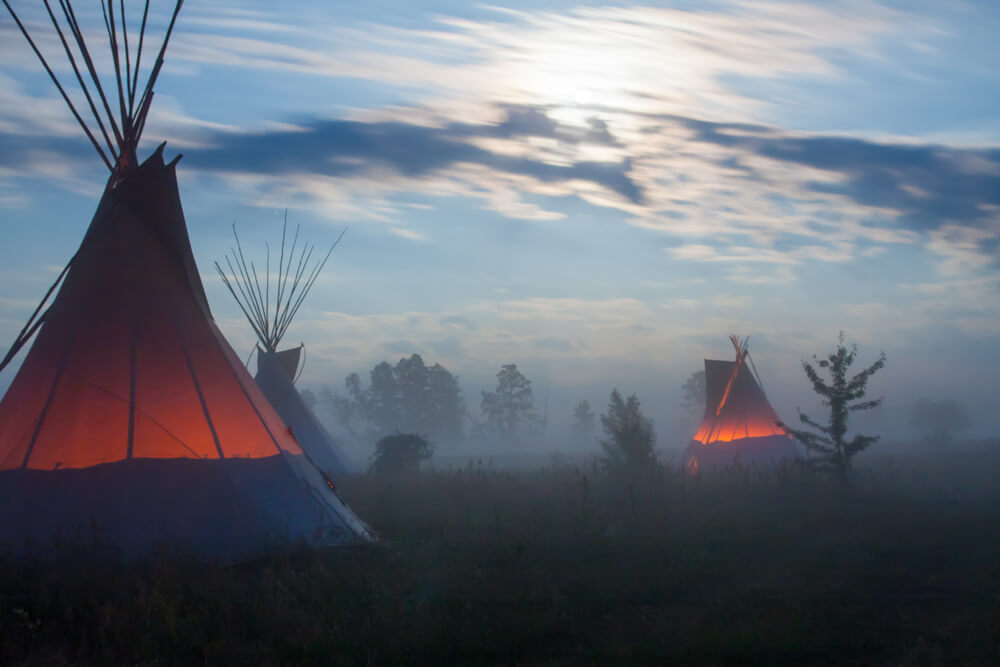 Set predominantly on reserve lands, First Nations casinos in Canada channel gambling proceeds into the community, supporting initiatives like education and infrastructure.