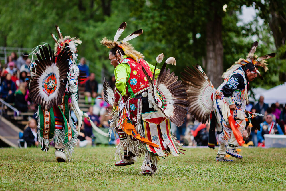 In What Ways Do First Nations Casinos Mirror Their Local Communities?