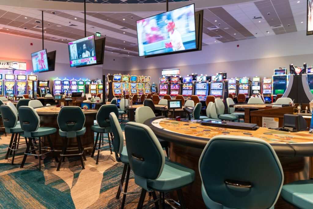 Обзор Red Deer Resort & Casino